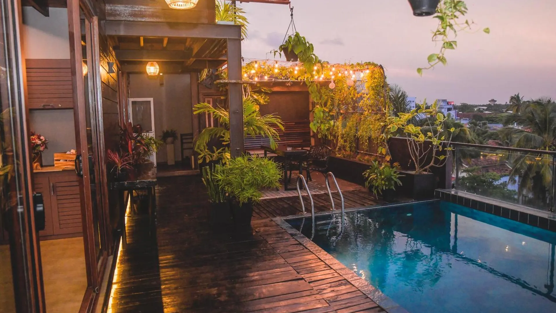 Luxury Boutique Penthouse - Penton45 Apartment Negombo