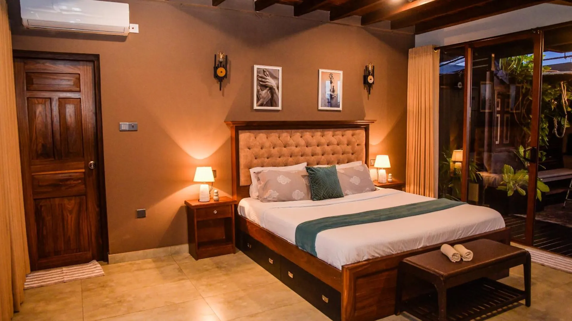 Luxury Boutique Penthouse - Penton45 Apartment Negombo